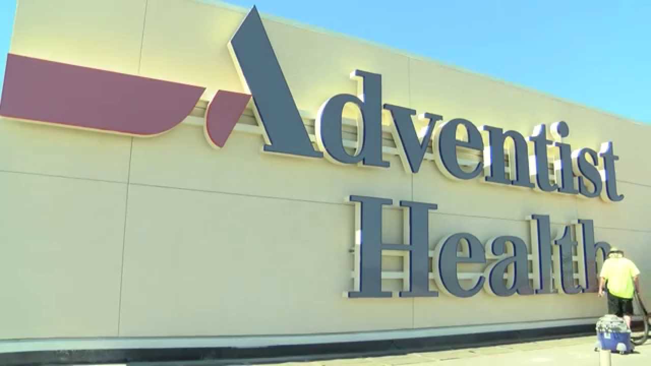 New Adventist Health Signs At Amc Hanford