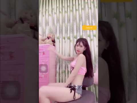 Beautiful Dancing by Vietnam 🇻🇳 Girl at BIGO Live