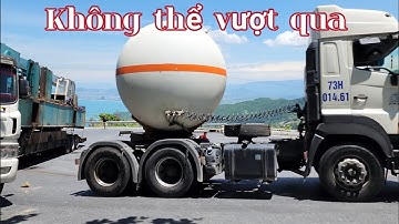 CHUYẾN XE BẤT ỔN | XE ĐẦU KÉO THẤT THỦ LIÊN TỤC TẠI KHÚC CUA GẤP TRÊN ĐÈO