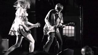 Miniatura de vídeo de "Sonic Youth - Lights Out"