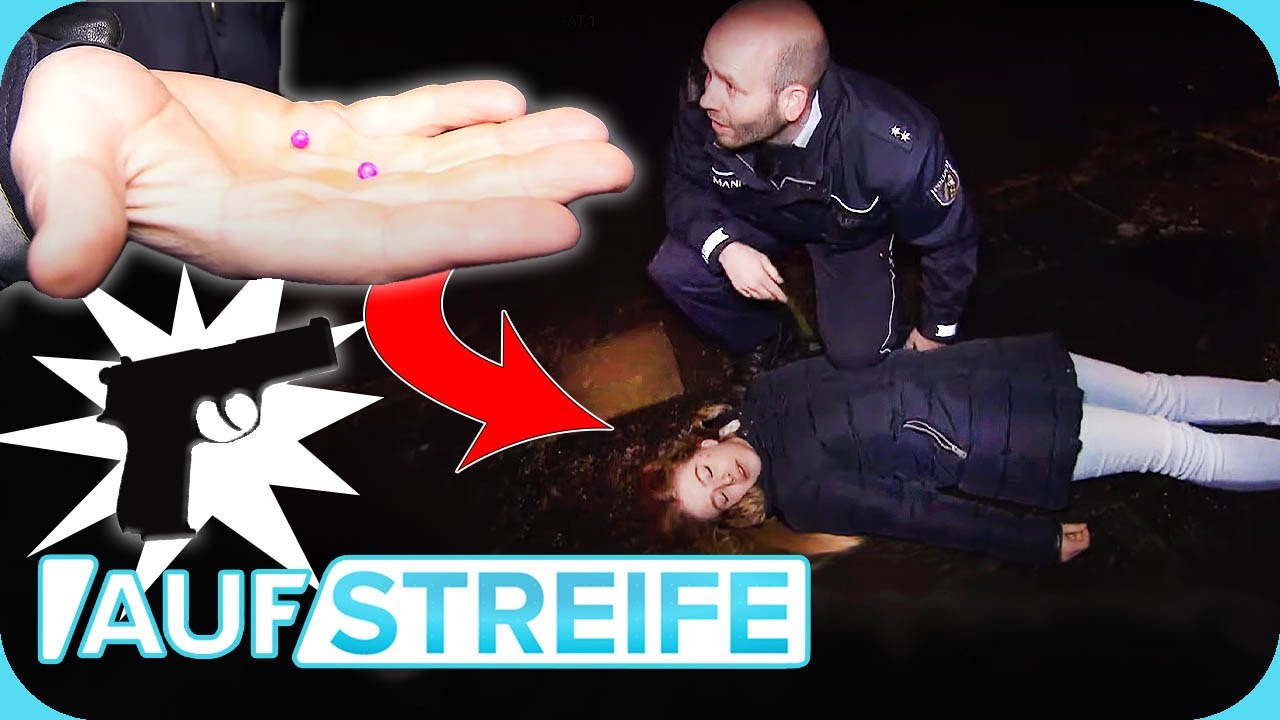 Mit SOFTAIR niedergeschossen: Jetzt liegt die 17-Jährige LEBLOS auf der Straße | Auf Streife | SAT.1