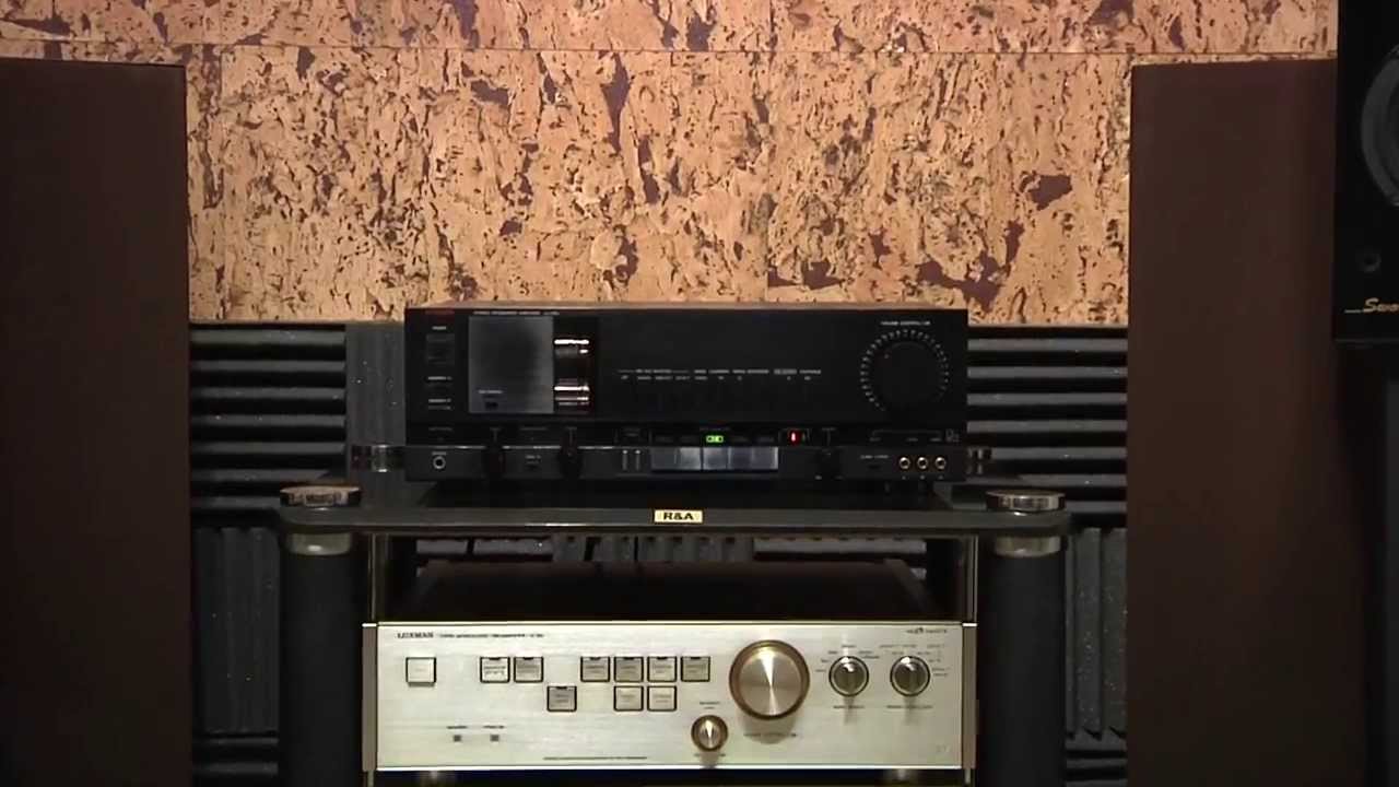 Luxman LV-105u - YouTube