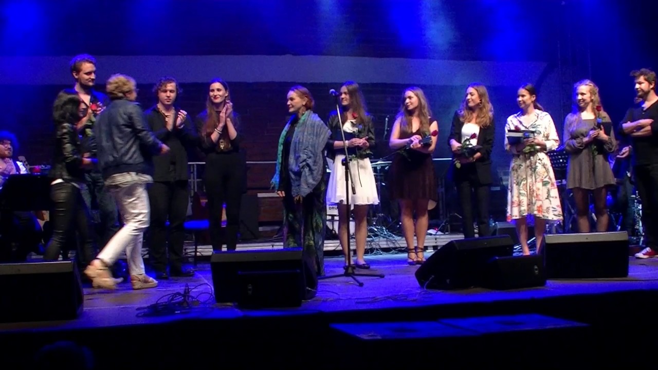 video to gif OLSZTYN24: XLIV Ogólnopolskie Spotkania Zamkowe 