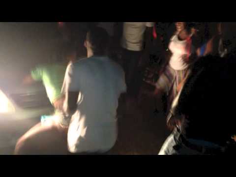 jamaican daggering - roadblock