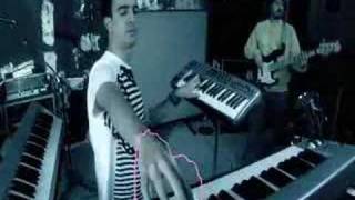 Los amigos Invisibles - "Yo No Se" chords