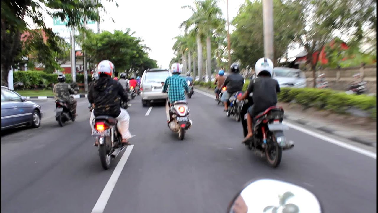 Scooter ride Bali, Kuta YouTube