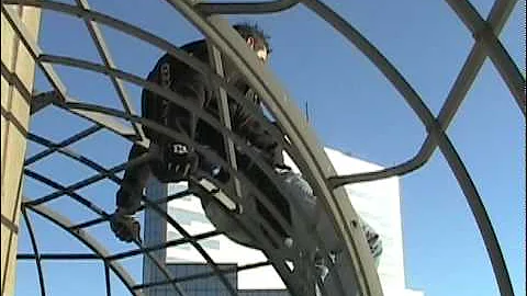 Superdave's Foshay BASE jump