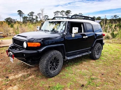 Fj Cruiser Hood Strut Replacement Youtube