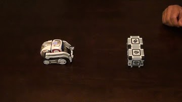 Cozmo Code Labs Constructor Mode Example: Random Colors