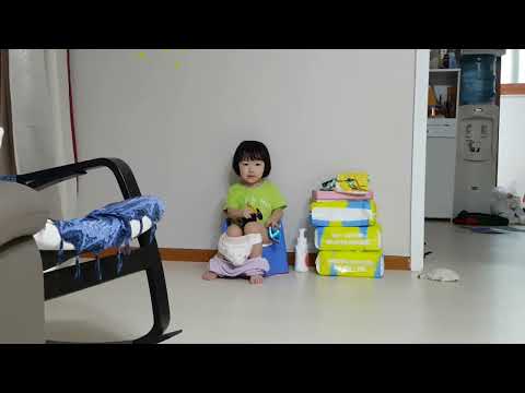 이지아 노래부르기 볼일보면서_20180626