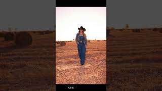 Crickets and an Old Melody – new country song 🦗🎶