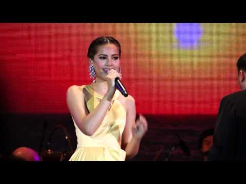 ใกล้รุ่ง ญาญ่า (live)