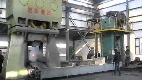 How is made high precision automobile gear forgings by CNC forging hammer?