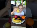 Meyveler Lezzetli ve Faydalı! Emir Ela 🍇🍊#shorts