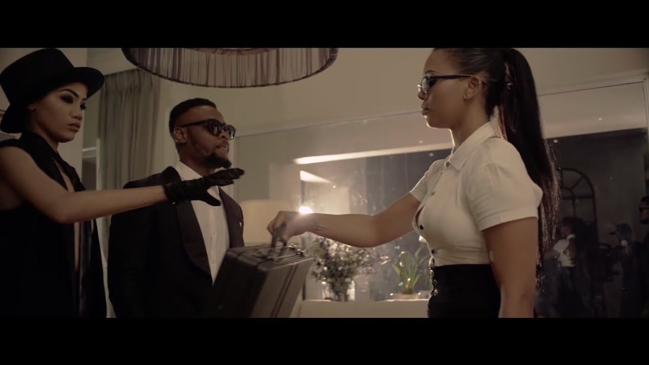 Download Laylizzy ft. AKA - Hello (Official Video)