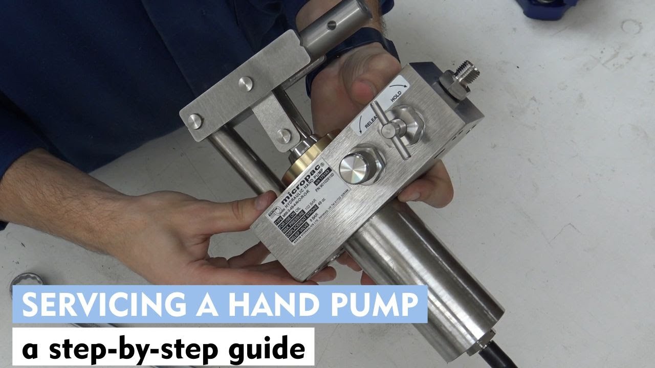 Hydraulic hand pump