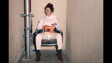 Sharper Than A Needle * textile sound convention * Münchner Kammerspiele