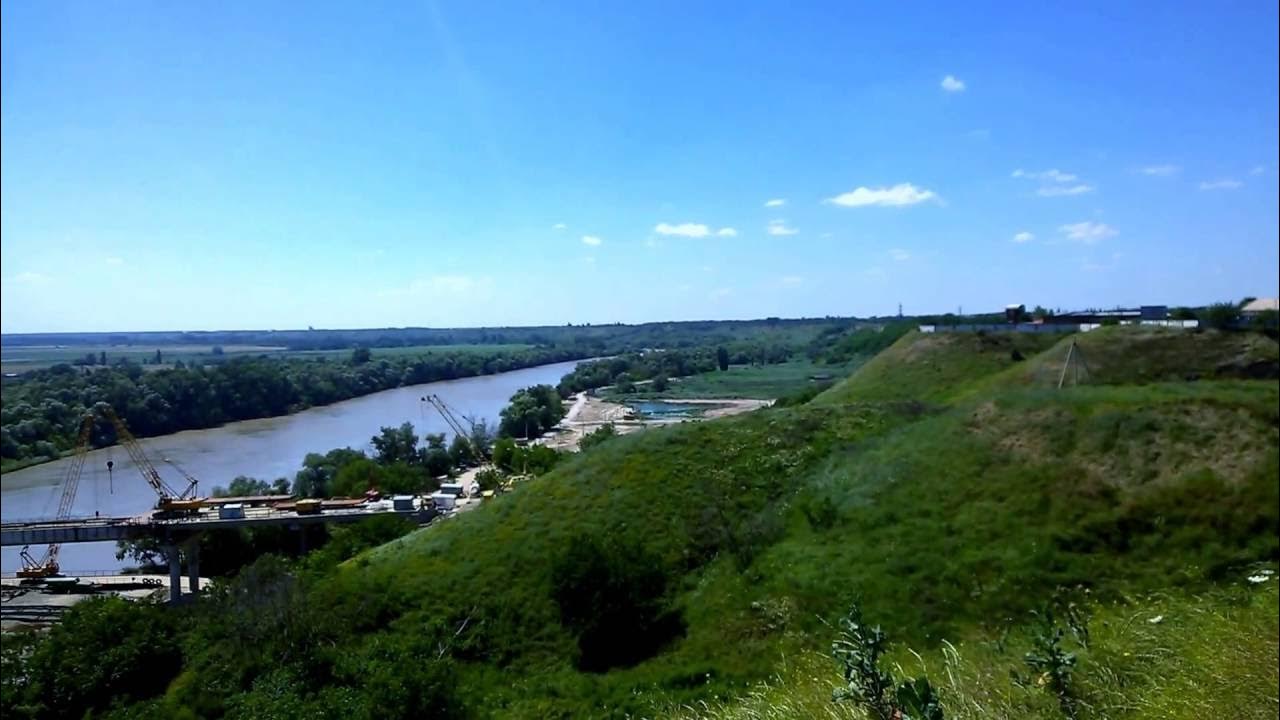 Кореновск усть. Река Кубань Усть Лабинск. Усть Лабинск мост. Мост Усть-Лабинск Хатукай. Река Кубань Лабинск.