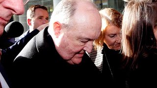 Pedofiliyi Örtbas Eden Başpiskoposun Cezası Belli Oldu