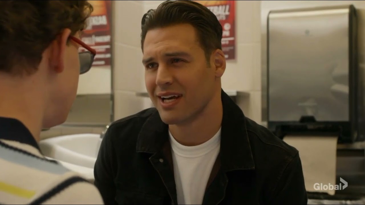 9-1-1 8x13 Eddie telling Chris to move back in with him.