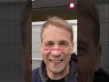 Ollis Kinder schlagen Geschenke aus. - POCHER.Club