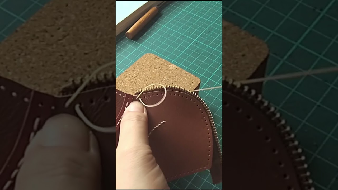 Stylish Handmade Leather Kitty Purse: Adorable and Practical Accessory