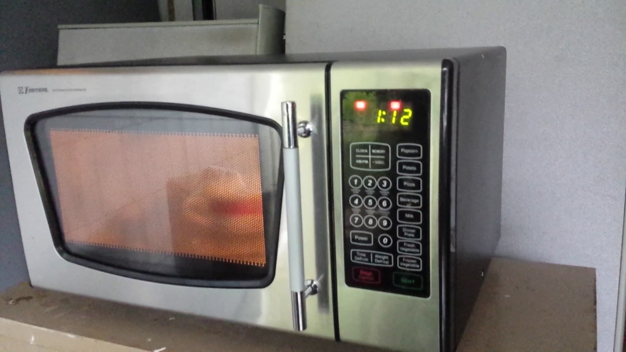 Onecheapdad Review Emerson microwave - YouTube