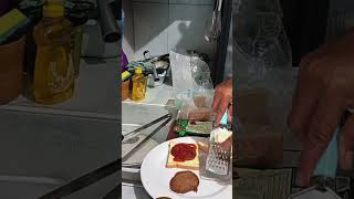 CRAVING TASTY CDO PATTY BURGER WITH CHEESE #snacks#asmr#satisfying #youtube #shortvideo