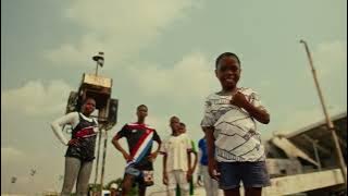 Choplife Soundsystem x Jessi Selm x Mr Eazi ft Les Teriba - Never Walk Alone