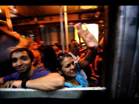 Me contaron que bajo el asfalto - Sandra Mihanovich