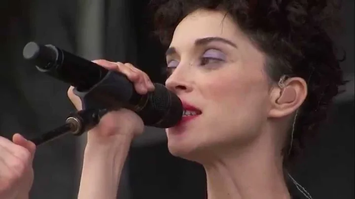 (12) St Vincent - Huey Newton @ Outside Lands Fest...