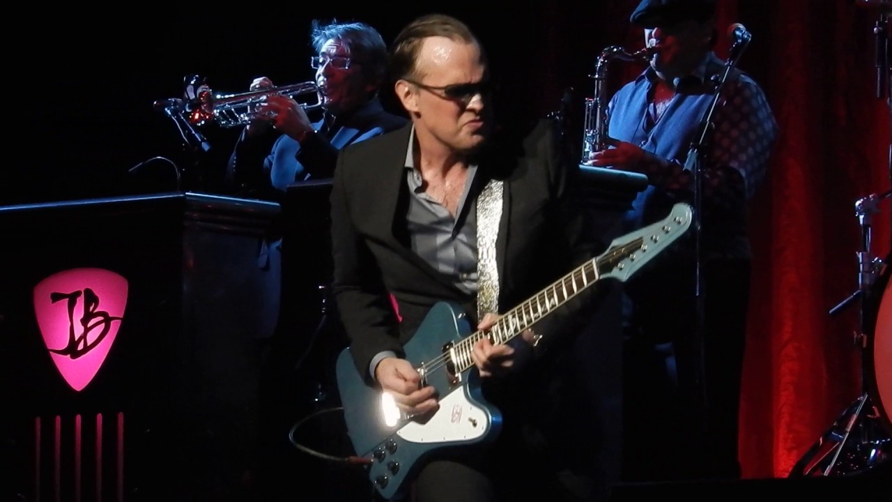 Mountain Climbing Joe Bonamassa Chicago Theather March 11, 2017