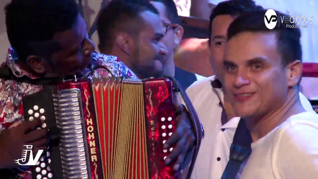 DILO SILVESTRE  IMPROVIZANDO CON VICTOR REY REYES EN SU CASA