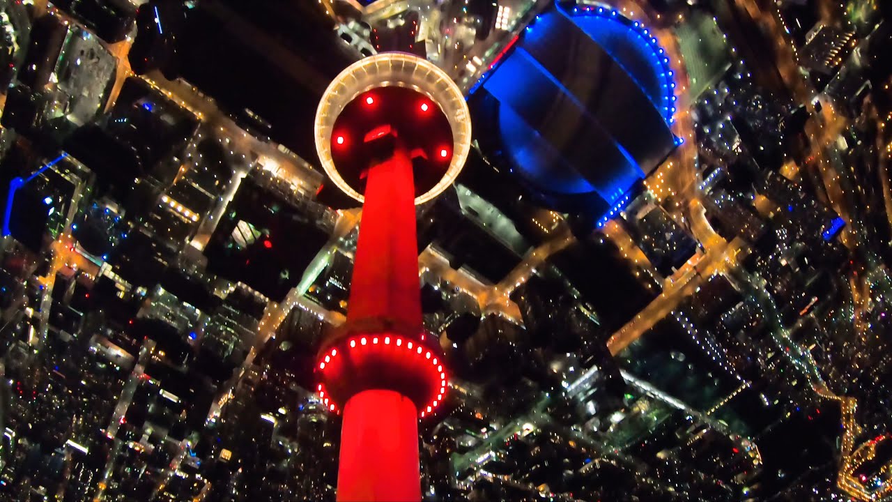 CN-Tower, Toronto | Drone drop from the top! [4K/60fps] - download