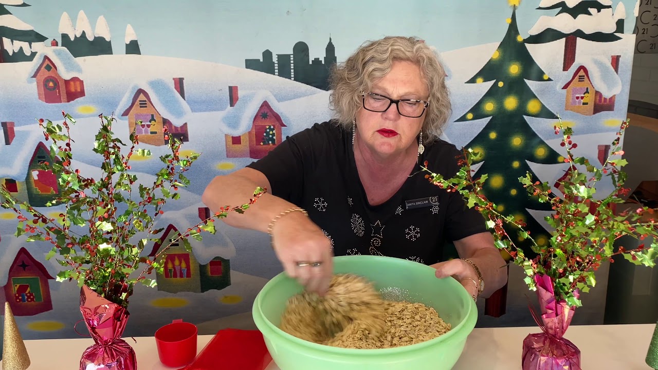 CHRISTMAS_REINDEER_FOOD.mov
