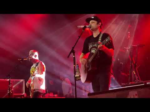 Hollywood Undead: Bullet