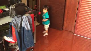 20170303 ［1歲4個月8天］(1Y4M8D) Disney刷卡機聽 in on