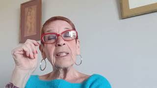 Une Fille En Or. Gentillet Mais Pour Moi Ce Nest Pas Une Pépite Dommage