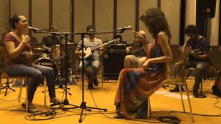 Video thumbnail of "Nabyla Maan & Carmen Paris-Répétition"