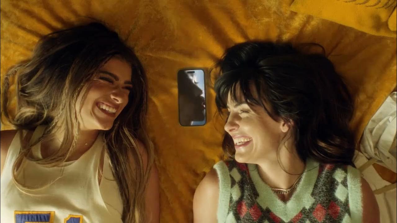 MAX STRINGS (feat. JVKE & Bazzi) Starring Dixie D’Amelio [Official