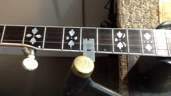 How to instal banjo spikes 