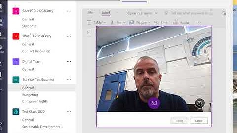 Inserting a photo in OneNote