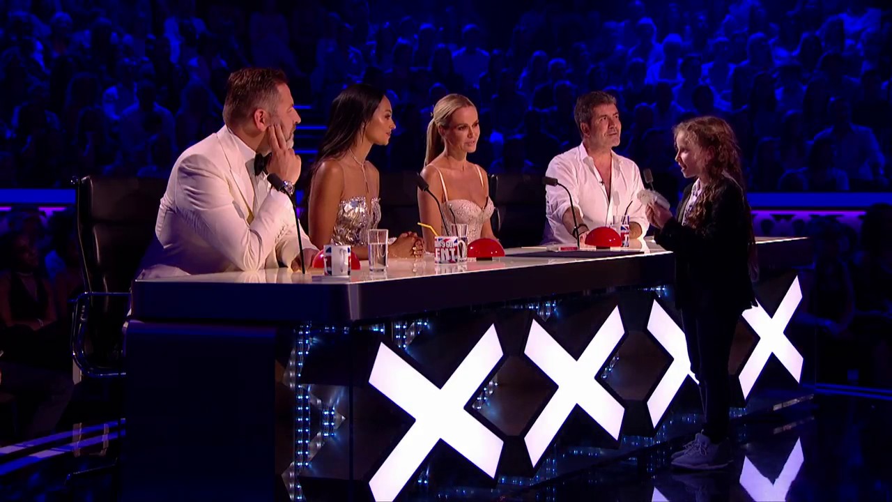 Issy Simpson loves her brother snow much with card trick   Grand Final   Britain’s Got Talent 2017