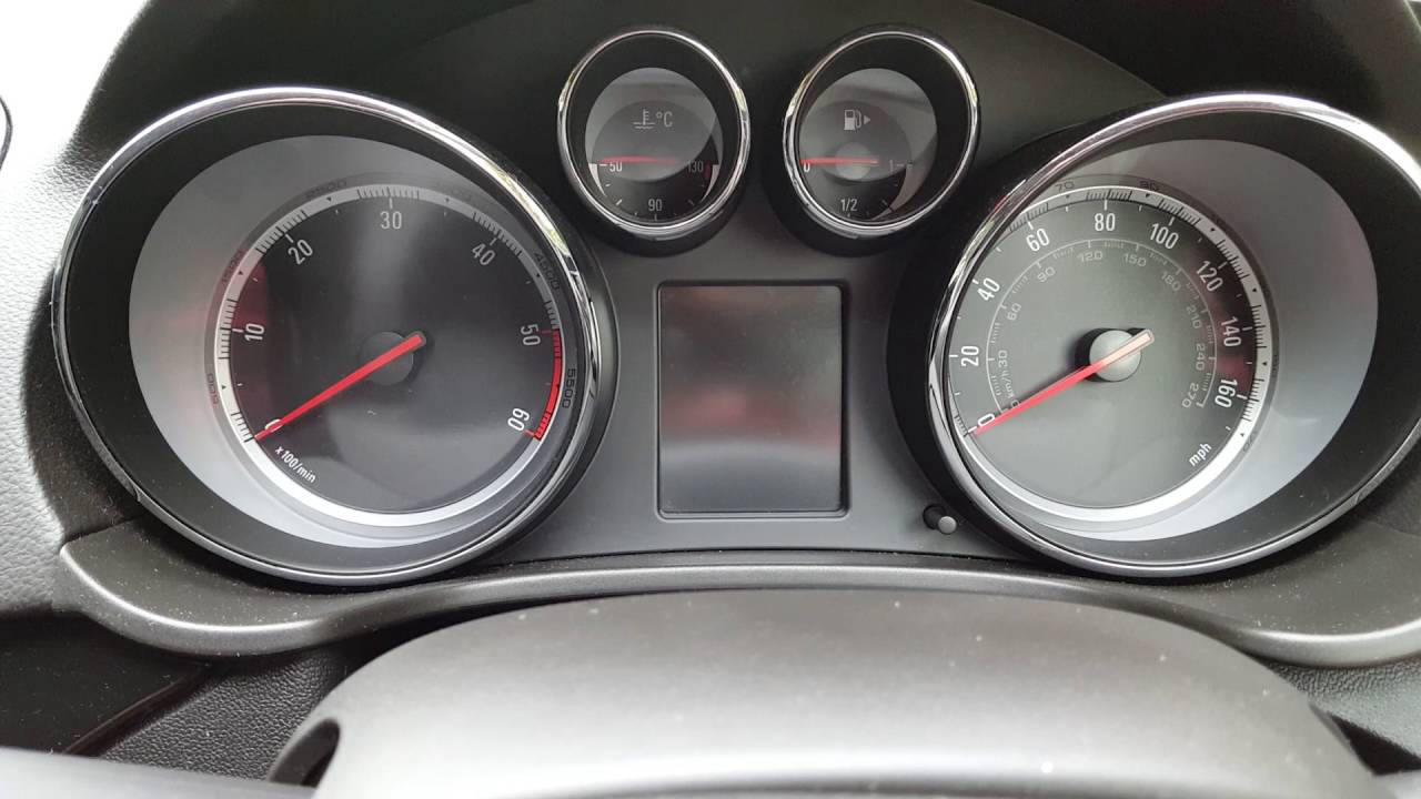 Opel-Vauxhall insignia Service Vehicle Soon 2 - YouTube