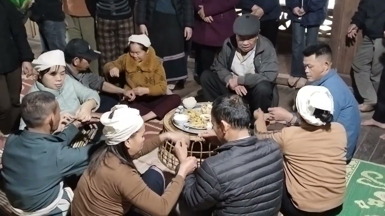 phong tục văn pợ văn khươi (làm vía cho dâu và rể) của một số dân tộc Thái  