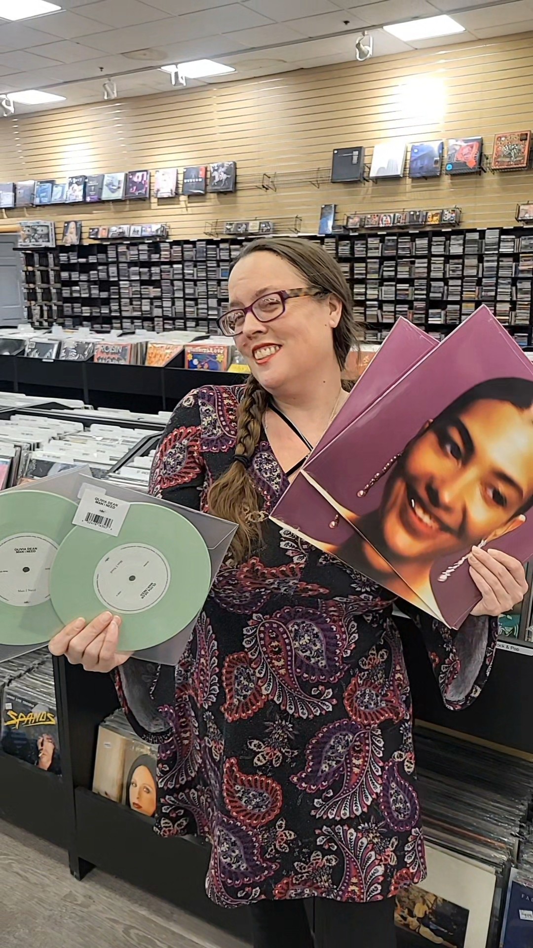 Olivia Dean – Messy & Man I Need on Vinyl | Do We Need The Art of