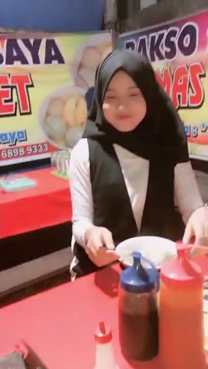 video mentahan halu makan pinggir jalan sama cewek cantik