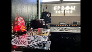 Download Lagu DJ Eprom - 100% Vinyl Electro Set MP3