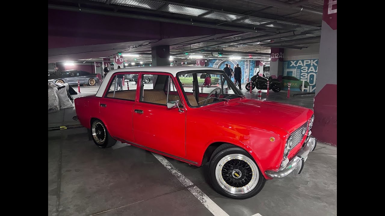 Редкие автомобили в ТРЦ Никольский! С 5 по 7 сентября 2025 Выставка ретро авто NIKOLSKY CAR FEST