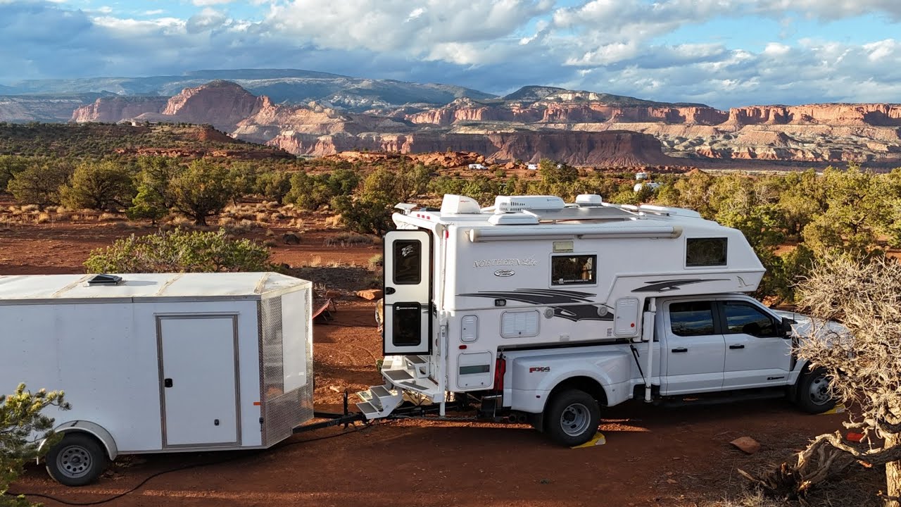 Удивительный бесплатный кемпинг BLM в национальном парке Кэпитал-Риф — поход к природному мосту Х...